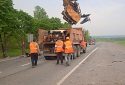 З державних доріг Харківщини прибирають автомобілі, розбиті обстрілами окупантів