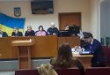 Судове засідання в справі замаху на Аміну Окуєву та Адама Осмаєва. «Подільський кілер»