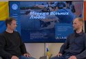 Вільні та озброєні: нова форма взаємодії громадян