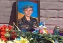 У Дніпрі відкрили меморіальну дошку бійцю 25-ї бригади Олексію Сєдову