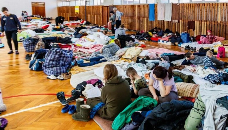 Через війну понад 7 мільйонів українців стали переселенцями