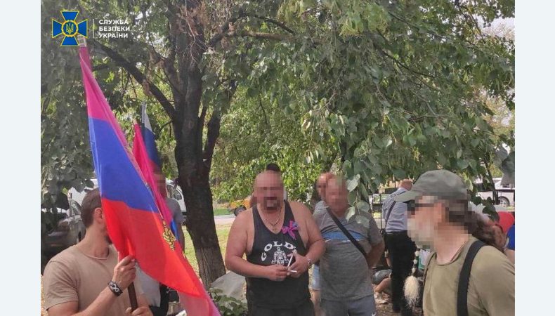 СБУ затримала колаборанта, який допомагав росіянам будувати блокпости на окупованій Харківщині