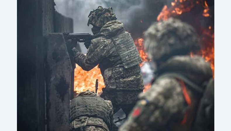 Україна кров’ю наших хлопців зберігає все НАТО