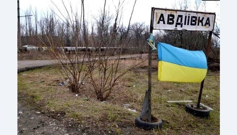 Російські війська намагаються перерізати дорогу до Авдіївки