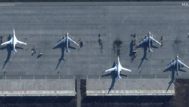 Супутниковий знімок аеродрому Енгельс, 5 грудня