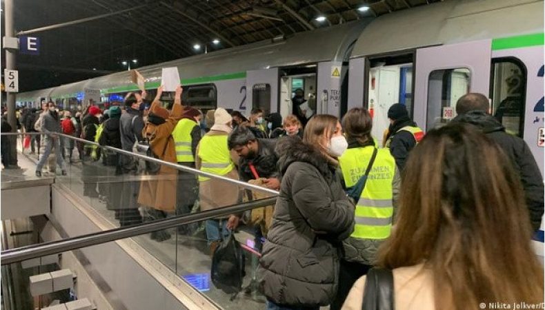 Шотландія на три місяці призупиняє спонсорство українських біженців