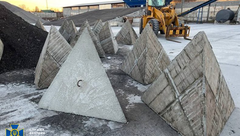 Бізнесмен з Мелітополя будує для окупантів «зуби дракона»
