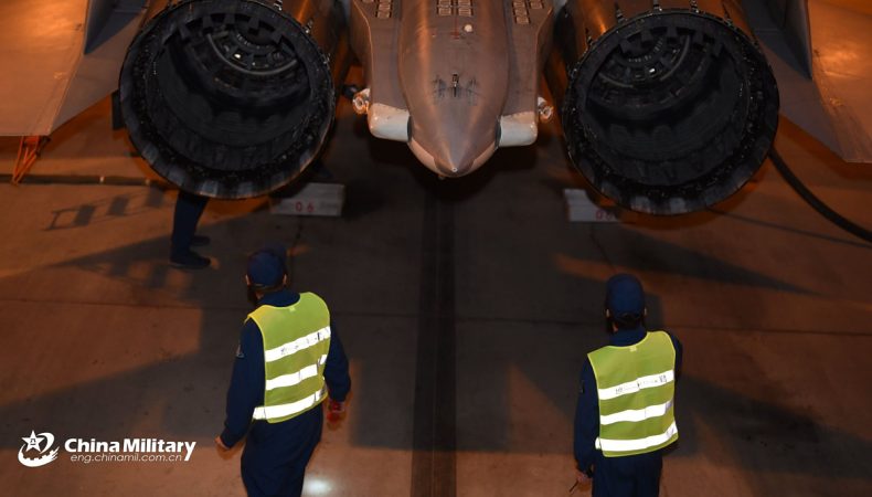 Китай продемонстрував заміну російських двигунів для винщувачів J-15