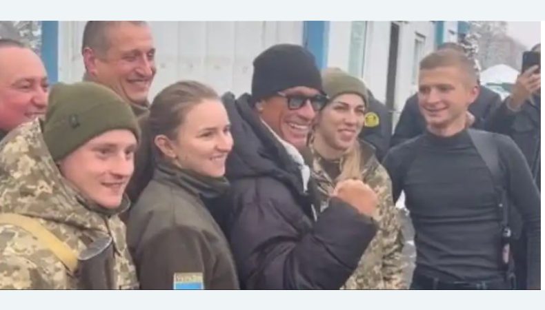 Жан-Клод Ван Дамм зустрівся з українськими військовими (ВІДЕО)