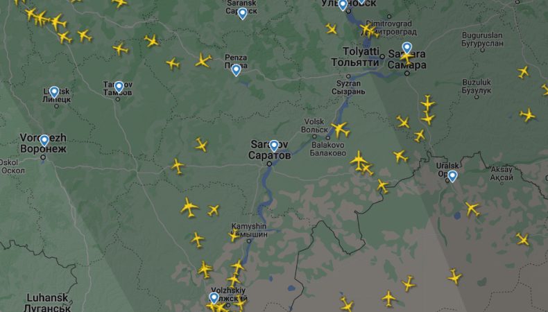 Літаки оминають закритий повітряний простір над Саратовською областю, 29 грудня