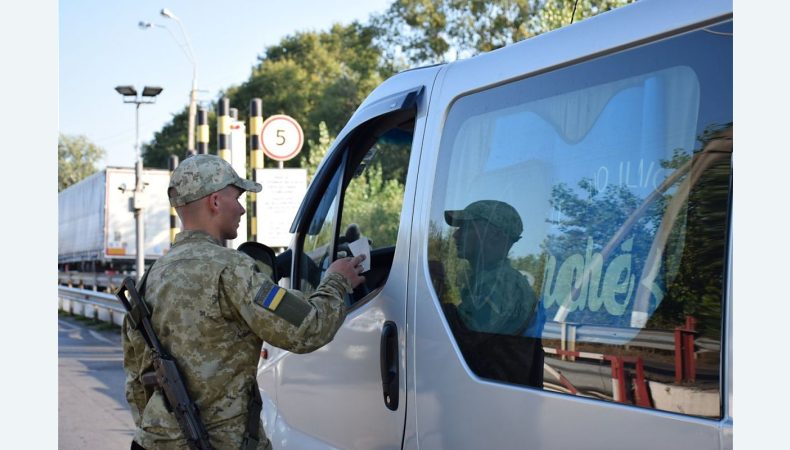 Ситуація у пунктах пропуску на західному кордоні