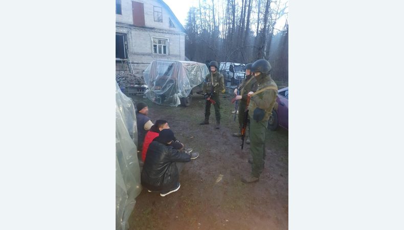 Військовослужбовці Національної гвардії України продовжують патрулювати звільнені населені пункти на Київщині