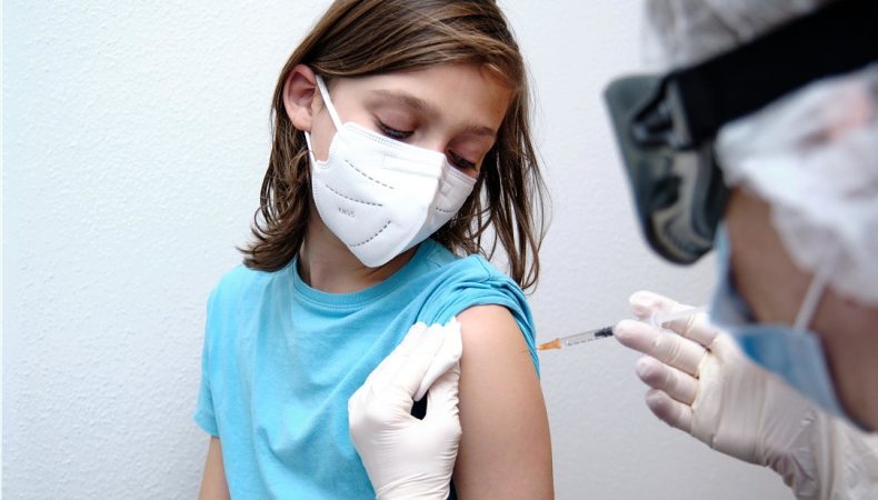 В США окончательно одобрили вакцинацию детей от COVID-19