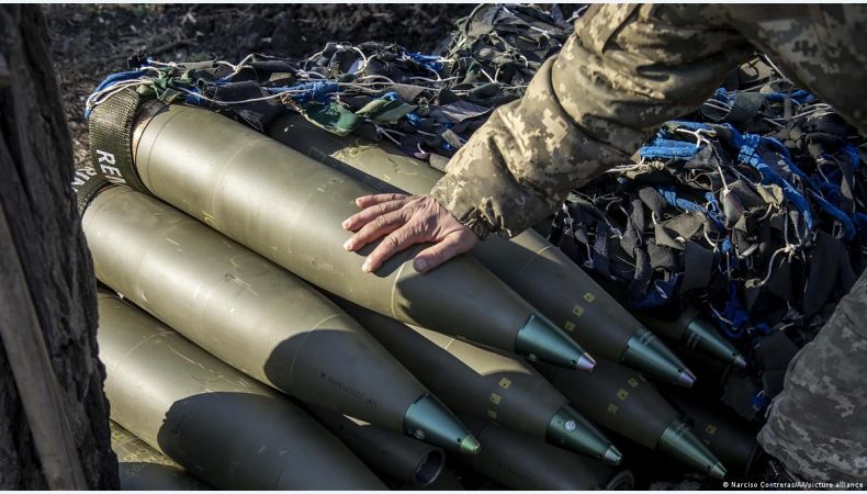 ЄС готовий надати Україні мільйон артилерійських снарядів