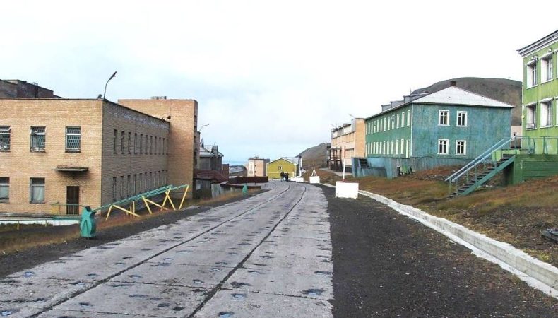 російській гірничодобувній компанії заборонено транспортувати товари на Шпіцберген через материкову частину Норвегії