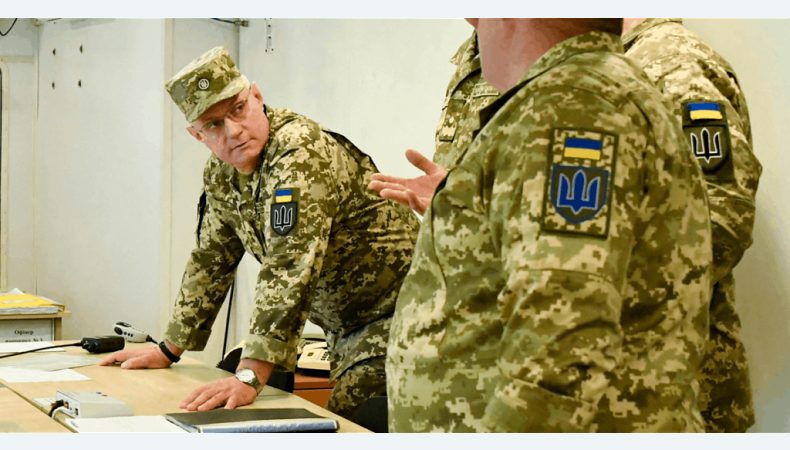 Консультативні ролі іноземців можуть існувати — радники, аналітики, експерти