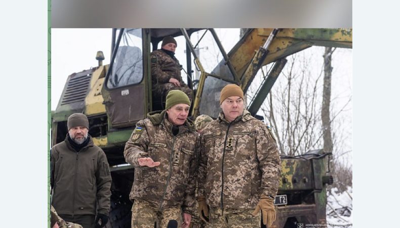 Командувач Об’єднаних Сил Збройних Сил України генерал-лейтенант Сергій Наєв
