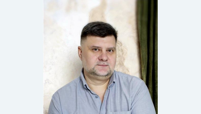 Олександр Новохатський: Читати українську Конституцію неможливо без сліз
