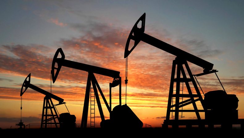 Країни-експортери нафти різко скоротили видобуток