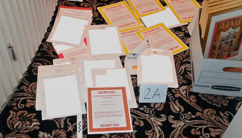 Вилучені документи в резиденції Трампа містять секретну інформацію про Китай та Іран