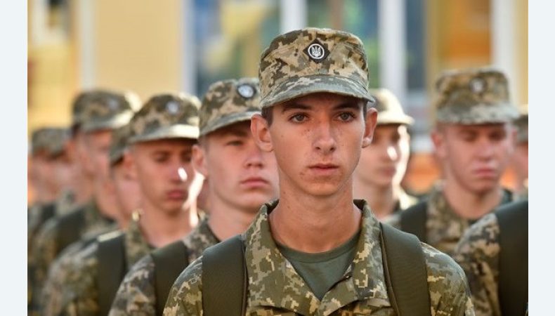 Чомусь чиновники та прокурори не хочуть самі йти воювати та віддавати своїх дітей