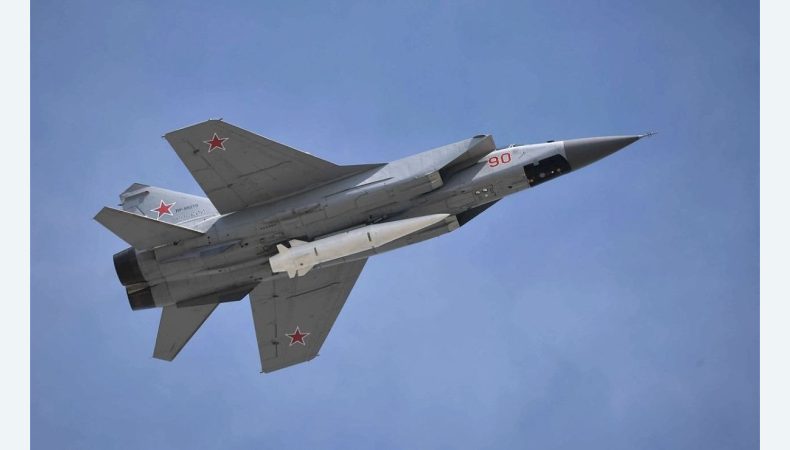У білорусь прилетіли носії ракет «Кинджал» МіГ-31К
