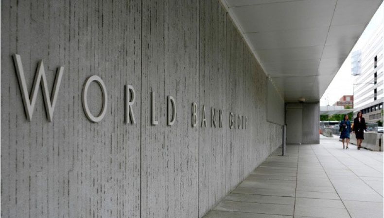 Світовий банк покращив прогнози для української економіки на 2022−2023 роки