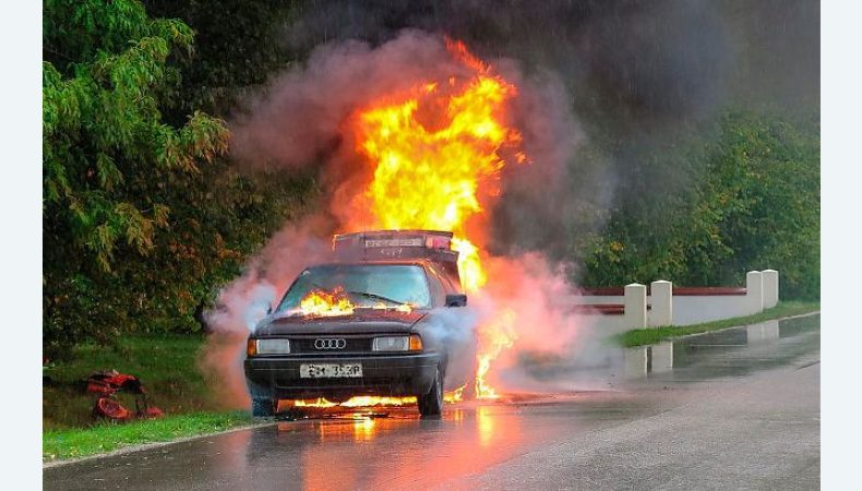 Під Хесоном підірвали авто колаборанта