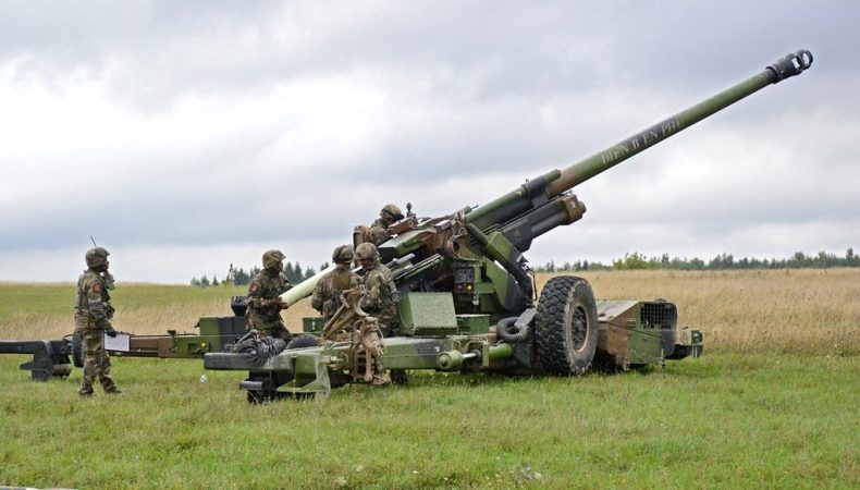 Французькі 155-мм гаубиці TRF1