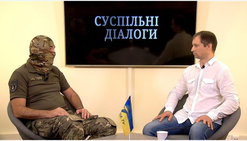 Военнослужащий &amp;quot;Дед&amp;quot; и Алексей Якименко в программе &amp;quot;Общественные диалоги&amp;quot;