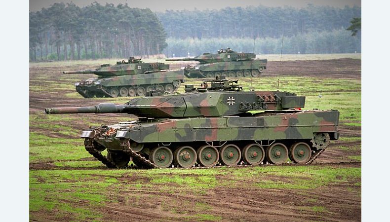 Німецькі танки Leopard 2