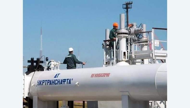 Влада 10 років заробляє на транзиті газу та нафти з рф