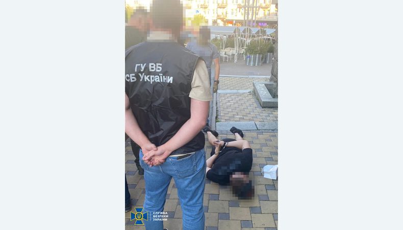Перед судом постане співробітник спецслужби, якого викрили на вимаганні хабаря