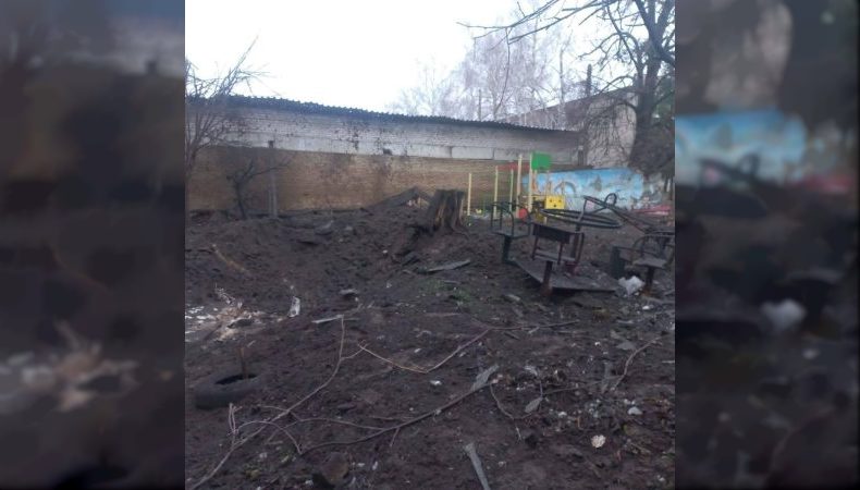 Куп’янськ під ракетним ударом: окупанти поцілили в лікарню і дитячий майданчик
