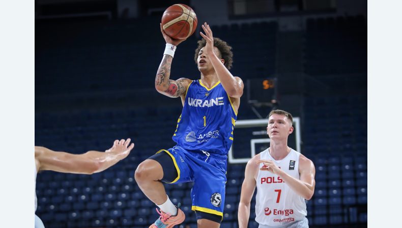 Збірна України з баскетболу перемогла Польщу на турнірі в Туреччині