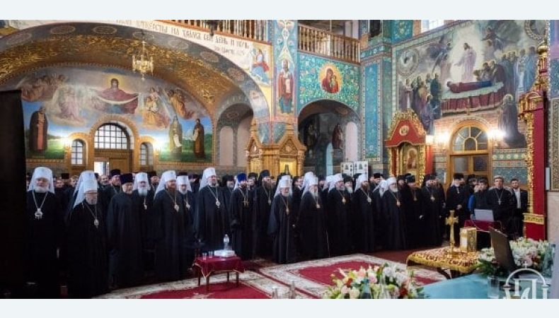 УПЦ повинна повністю розірвати усі зв’язки з московським патріархатом