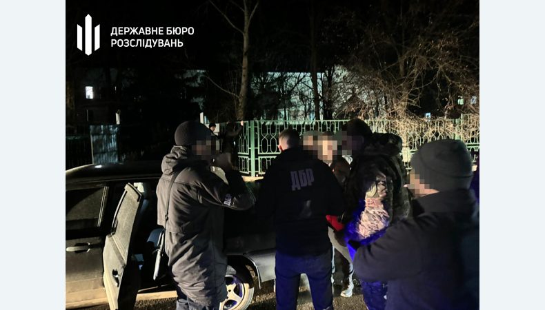 На Одещині співробітник військкомату та правоохоронець торгували «білими квитками