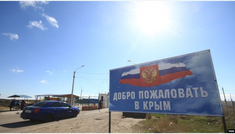 Україна розглядає варіант видворення громадян рф із Криму після його деокупації