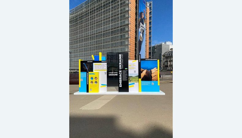 У Брюсселі відкрили інсталяцію проєкту «Авангардна історія України»