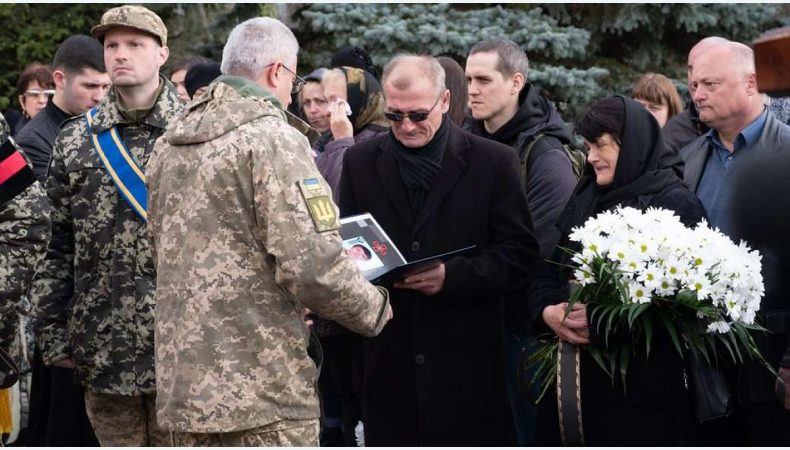 Повернувся з Франції до України після нападу росії та став військовим розвідником