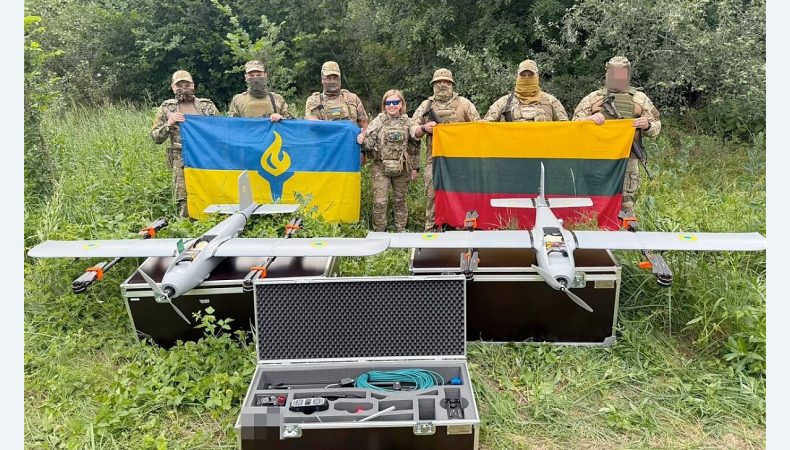 Литовські волонтери придбали для України понад дві тисячі дронів