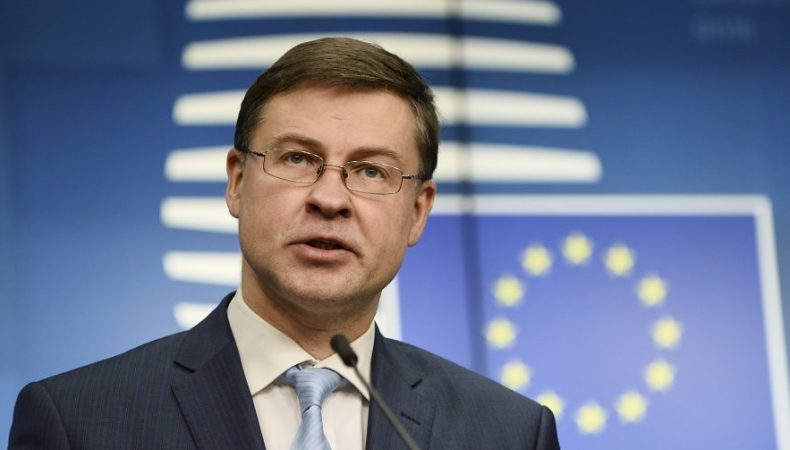 ЄС виплатить Україні мільярд євро для підтримки уряду і народу