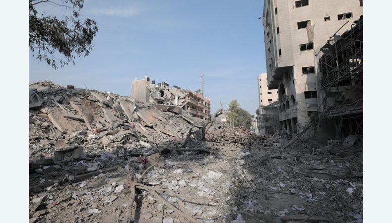 Дим після обстрілу Палестинської вежі в Газі, 7 жовтня