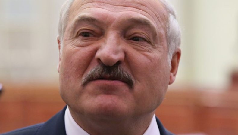 лукашенко дозволив собі довіку лишатись у парламенті білорусі — як путін