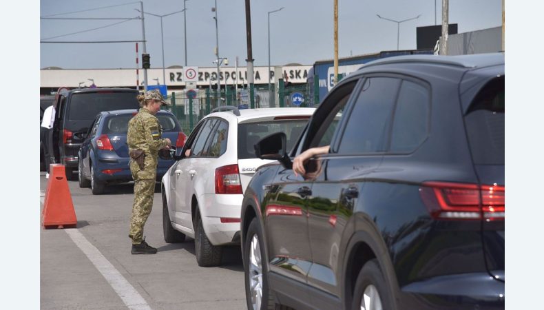 Ситуація у пунктах пропуску на західному кордоні