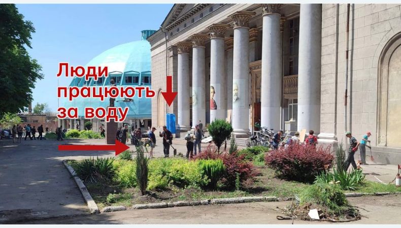 Окупанти змушують маріупольців працювати за воду