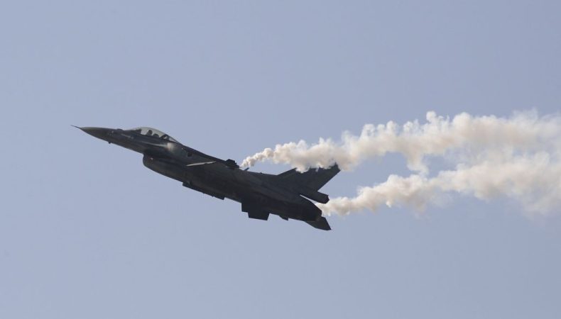 Ізраїль завдав авіаудару по бойовиках ХАМАС у відповідь на обстріл