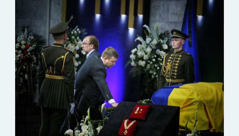В Україні попрощались з Леонідом Кравчуком