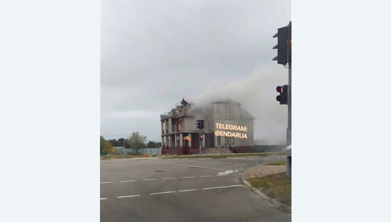 В окупованому Енергодарі обстріляли готель, в якому полюбляли відпочивати російські загарбники