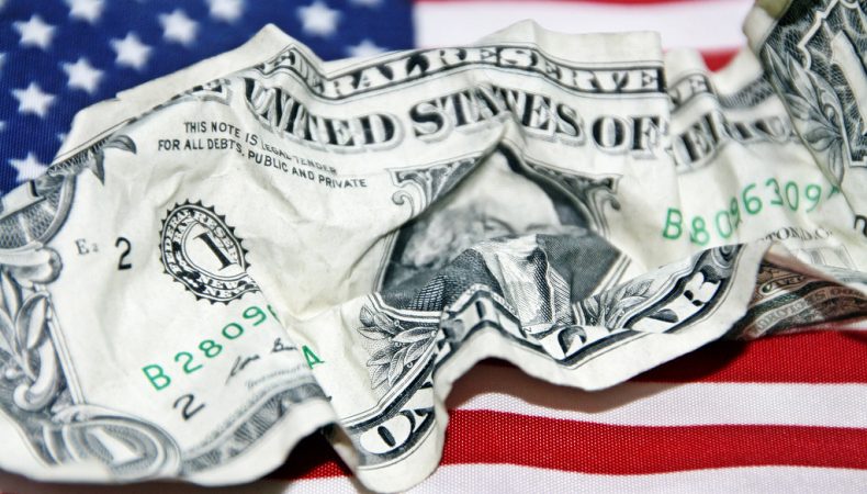 Обвал курсу долара та дестабілізація світової економіки: про наслідки можливого дефолту США